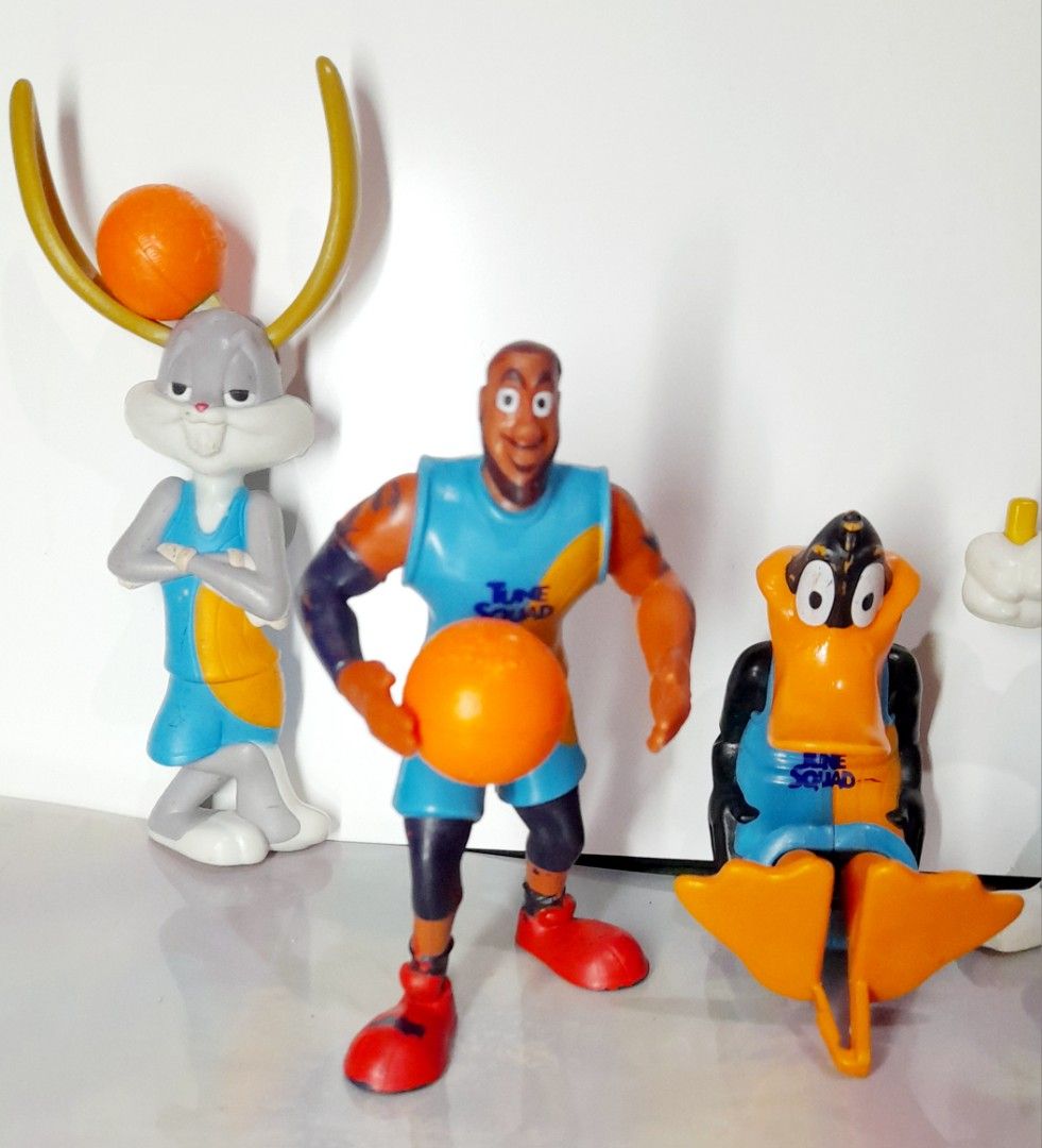 Space Jam Toy Figures Set mcdonalds toy (Category: Figurines & Statues) located in Pililla. Submitted by mitch0929 (Listing ID 1433970862, Image 2). Description: - Space Jam Looney Tunes toy figures - Characters include: Bugs Bunny, Daffy Duck, Sylvester, Lola Bunny, and more! - Each figure is wearing a Space Jam jersey. - Each figure is holding a basketball. - Perfect for collectors and Space Jam fans - what you see is what you get - TAKE ALL.