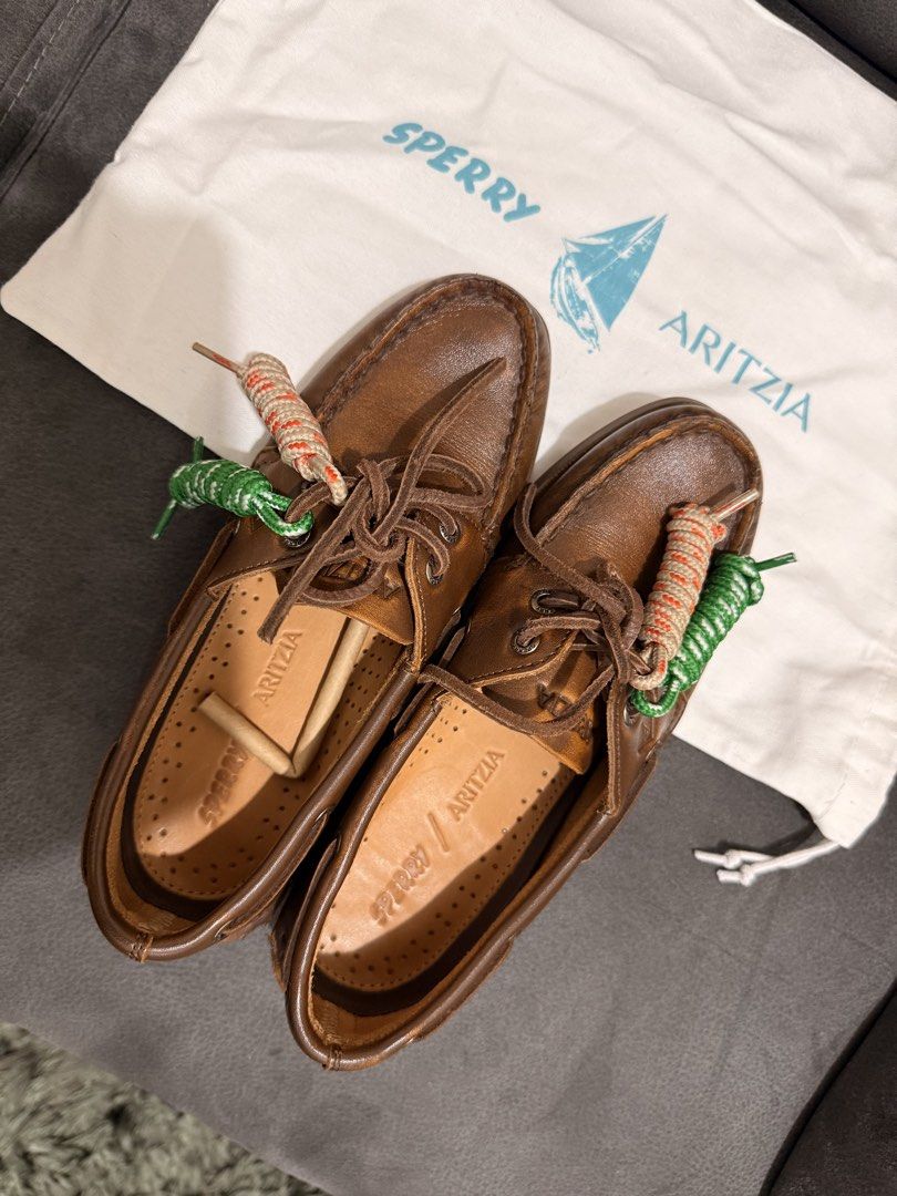 Sperry x Aritzia Boat Shoes (Category: Loafers) located in Quezon City. Submitted by mine4now (Listing ID 1433948317, Image 1). Description: Sperry x Aritzia Colab boat shoes for sale. Condition: Brandnew Size: 5 1/2 Issue: No issue but, box is no longer available—just the dust bag. RFS: DECLUTTERING Shipping fee: PAID by the buyer No: COD Courier: lbc, grab or lalamove MOP: Gcash or online banking *For sure buyer, shipping is on the next day aft