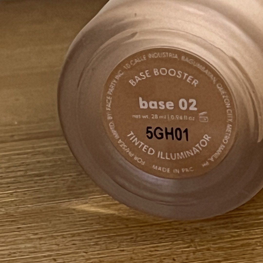 Sunnies face base booster (Category: Makeup) located in Marikina City. Submitted by declutter.marikina (Listing ID 1433880274, Image 2). Description: only used once. still full. bought in uptc this yr (2026) shade 02. rfs: too many illuminators 😅😅.