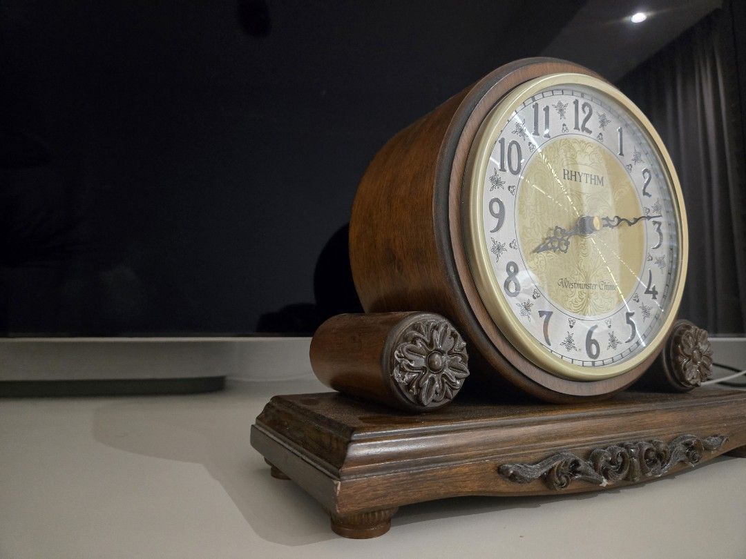 Table clock (Category: Clocks) located in Singapore. Submitted by pipio1972 (Listing ID 1433944486, Image 3). Description: Selling to make space, beautiful chimes. Refer to pictures for more detail..