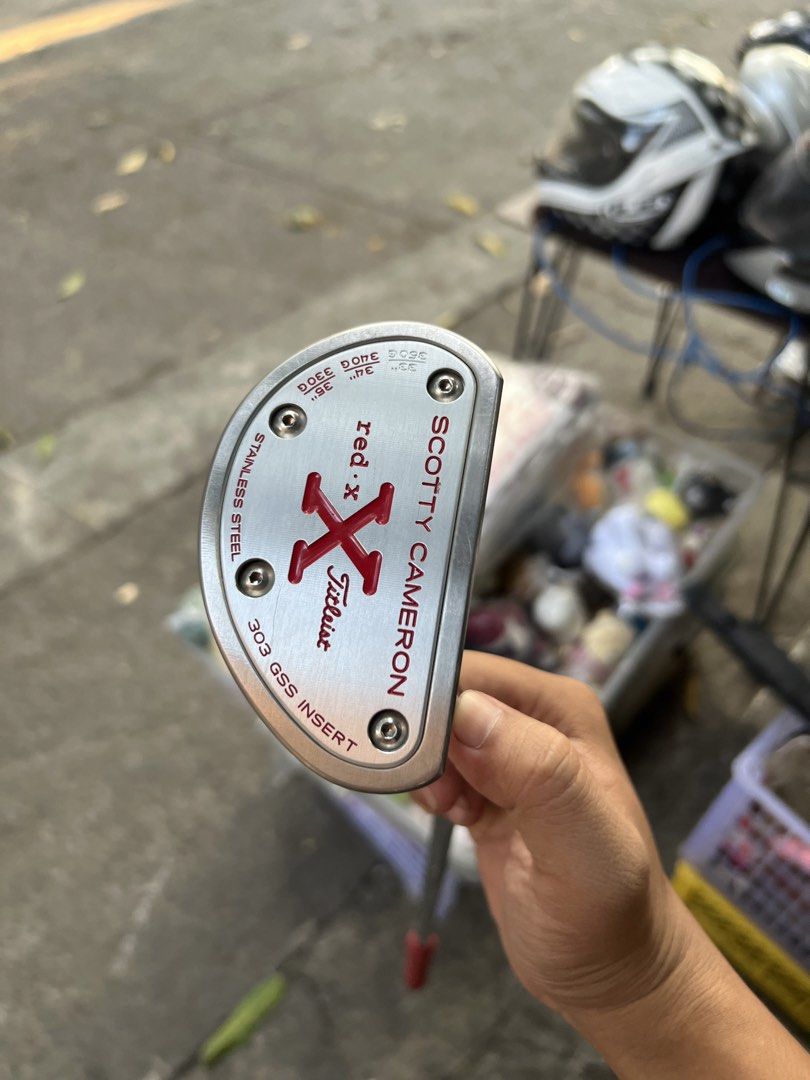 Titleist Scotty Cameron Red • X (Category: Golf) located in Manila. Submitted by horijapansurplus (Listing ID 1433892336, Image 1). Description: Titleist Scotty Cameron Red • X GSS Insert 360g 33 inches.