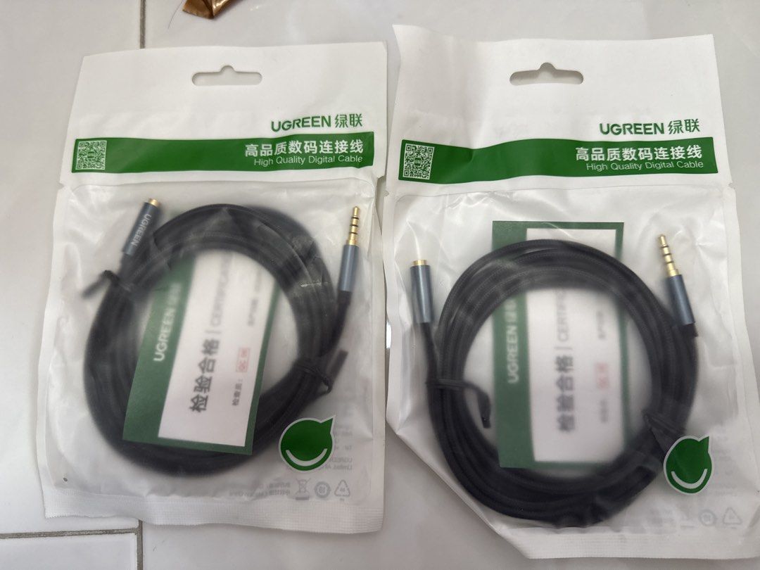 UGREEN 3.5mm male to female extension cables (2m)