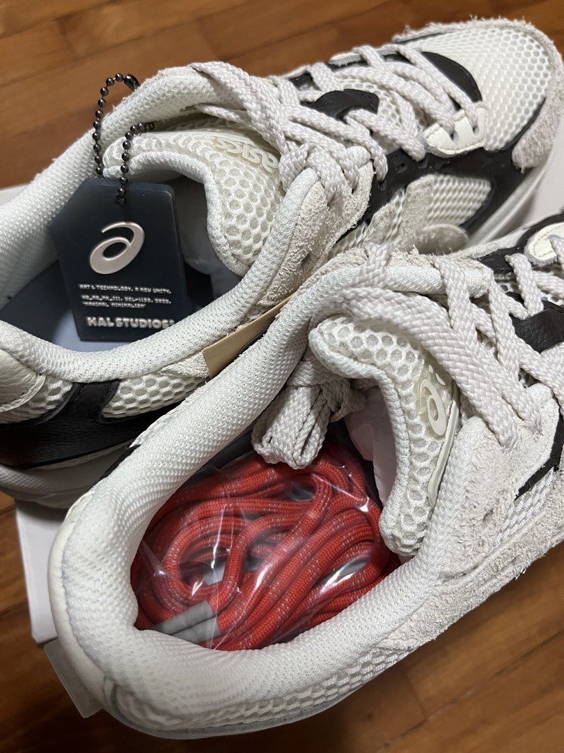 (US7.5) HAL Studios x ASICS GEL-1130 Glacier (Category: Sneakers) located in Singapore. Submitted by drome (Listing ID 1433890724, Image 3). Description: Brand new, never worn — selling for below retail. Comes with extra red rope laces and original hang tag. Slight nego for fast deal at my convenience..