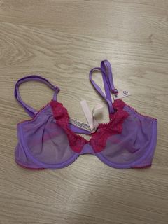 (Category: ) located in . Submitted by shopaholicparadise (Listing ID 1433817427, Image 1). Description: .