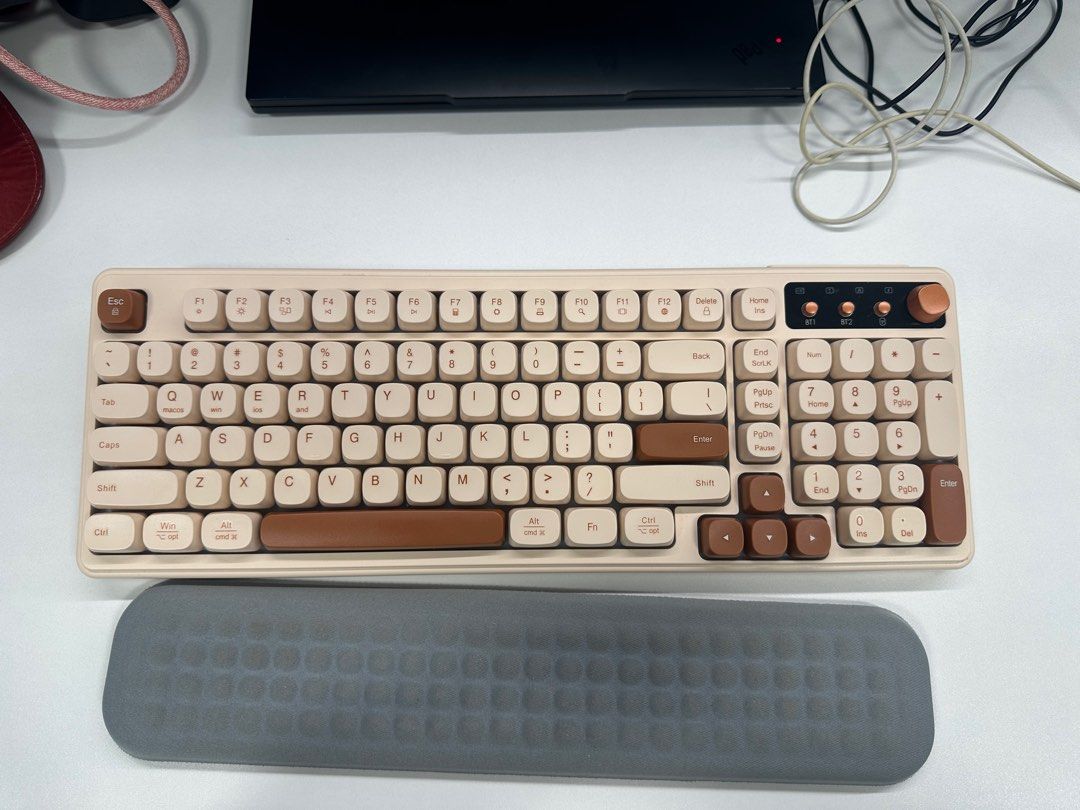 Wireless mechanical Keyboard440455953594470400