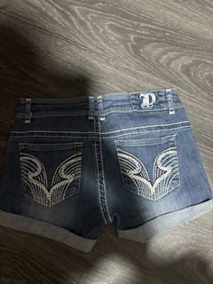 (Category: ) located in . Submitted by yes.its.available.no.try.ons (Listing ID 1433940231, Image 1). Description: .