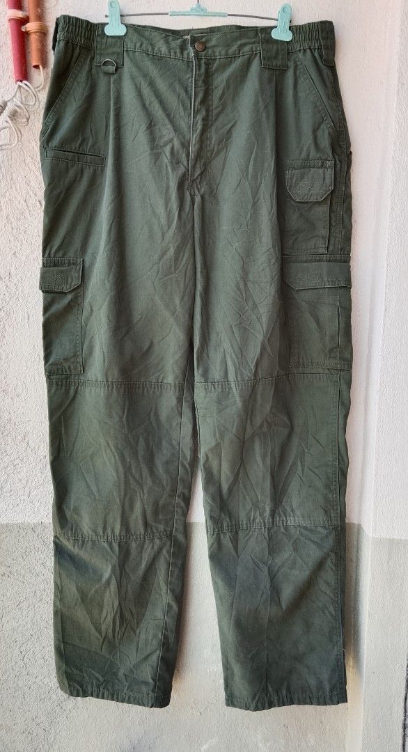 5.11 Tactical Cargo Pants (Category: Jeans) located in Bantayan. Submitted by markjimenez1975557 (Listing ID 1434016738, Image 1). Description: 750 shipped 36-38x44 No pinhole Honest Issue faded stain Condition: vgood Colorate: 9/10 Wearable and presentable - 5.11 Tactical cargo pants - Durable construction - Classic cargo design - Solid green color - Multiple pockets for storage - Button closure - Reinforced knees - Ideal for outdoor activities 