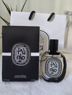 (Category: ) located in . Submitted by Perfume_finds (Listing ID 1434131132, Image 1). Description: .