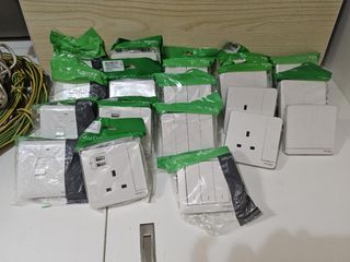 （分類：）位於 。 由 vinahoang 提交（商品編號 1433995251，圖片 1）。簡介： 。