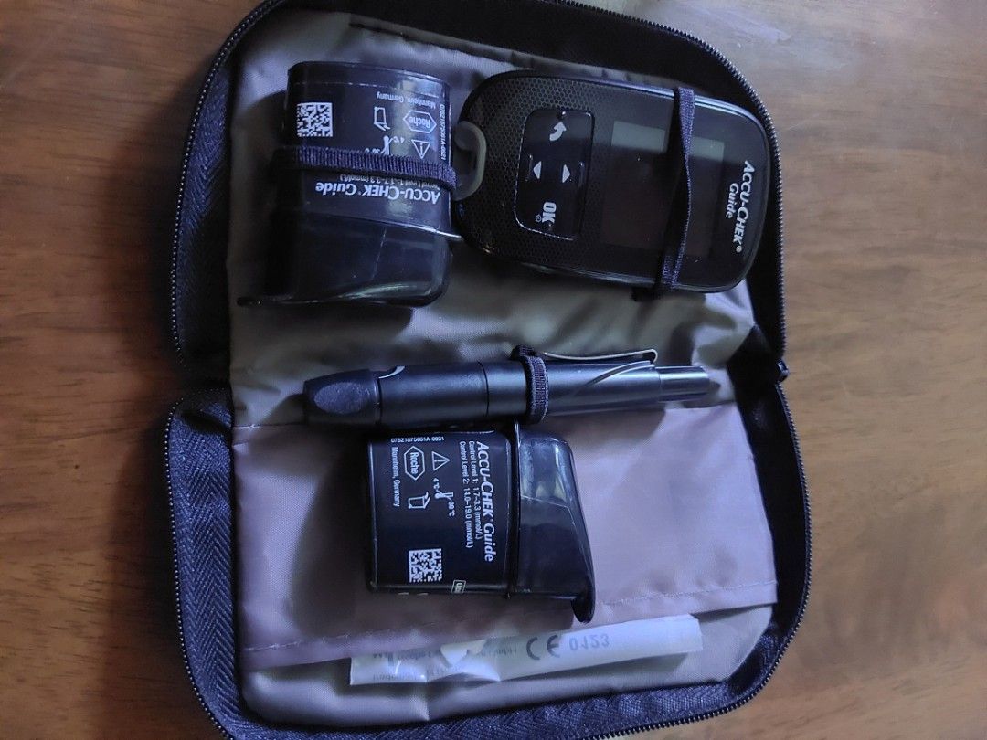 Accu-Chek Guide Blood Glucose Meter Kit (Category: Medical Supplies & Tools) located in General Santos City (Dadiangas). Submitted by swiftshark_b2859b (Listing ID 1434174754, Image 2). Description: - Accu-Chek Guide blood glucose meter kit. - Includes: meter, lancet device, test strips, and carrying case. - Meter reading: 5.8 mmol/L. - Designed for routine blood glucose monitoring. - Complete kit for easy check-ins..