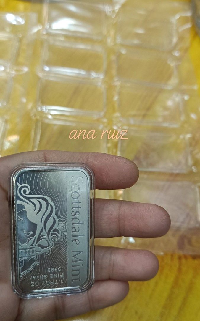 Protective Crystal Clear Capsule for 1oz Silver or Gold bar (Category: Currency) located in Antipolo. Submitted by missel28 (Listing ID 1434039113, Image 3). Description: Capsule case for 1 oz Gold or Silver Bar Dimension: 29x50mm 80php each. 12pcs available 1 oz. Silver Bar not included.