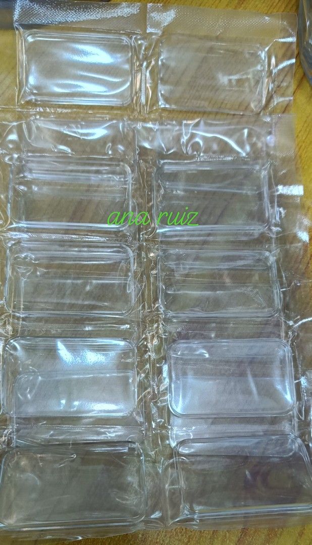 Protective Crystal Clear Capsule for 1oz Silver or Gold bar (Category: Currency) located in Antipolo. Submitted by missel28 (Listing ID 1434039113, Image 1). Description: Capsule case for 1 oz Gold or Silver Bar Dimension: 29x50mm 80php each. 12pcs available 1 oz. Silver Bar not included.
