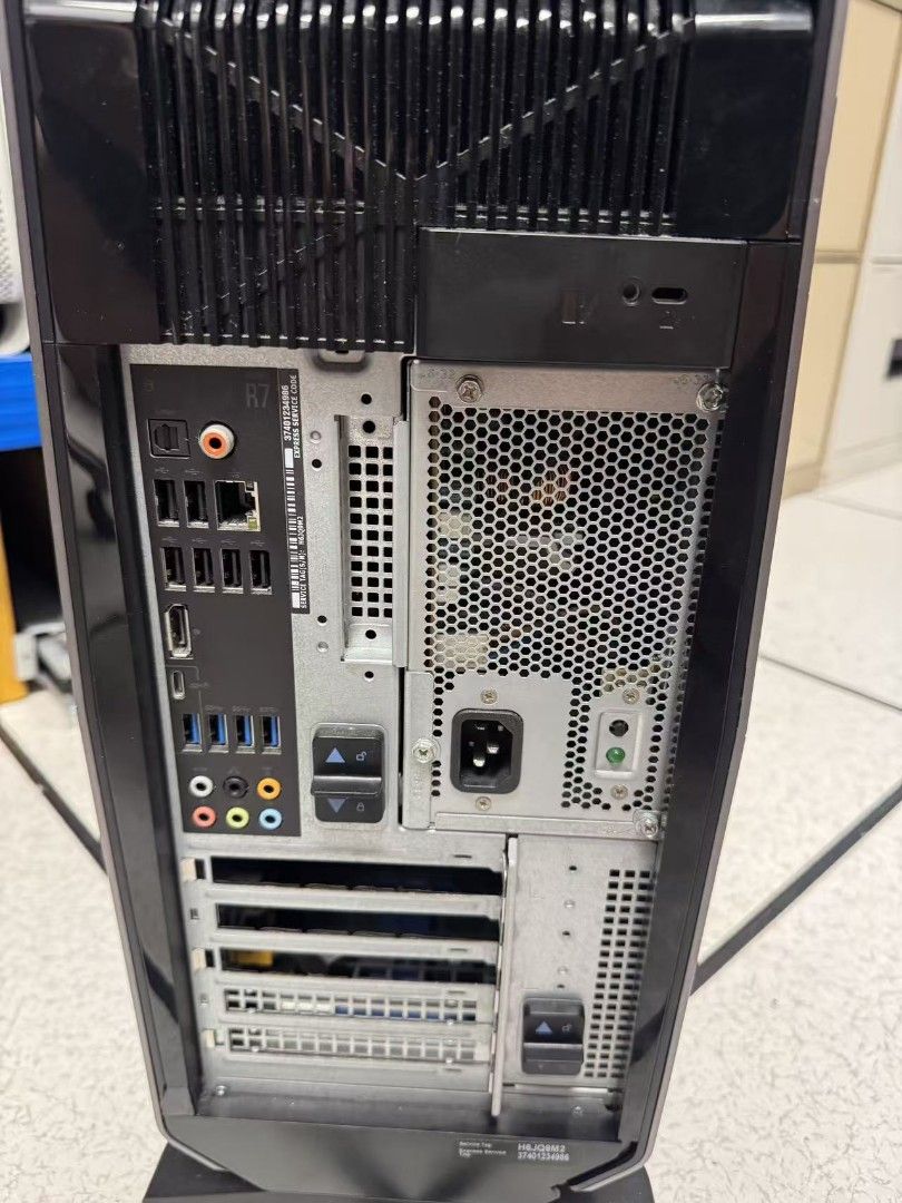 Alienware Aurora R7 w i5-8400 cpu436865444579256322