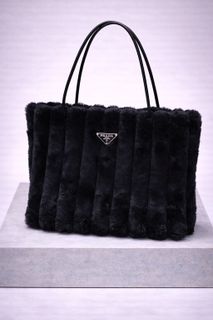 (Category: ) located in . Submitted by stoneeboutique (Listing ID 1434050143, Image 1). Description: .