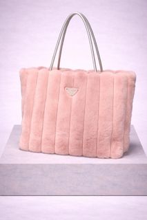 (Category: ) located in . Submitted by stoneeboutique (Listing ID 1434051338, Image 1). Description: .