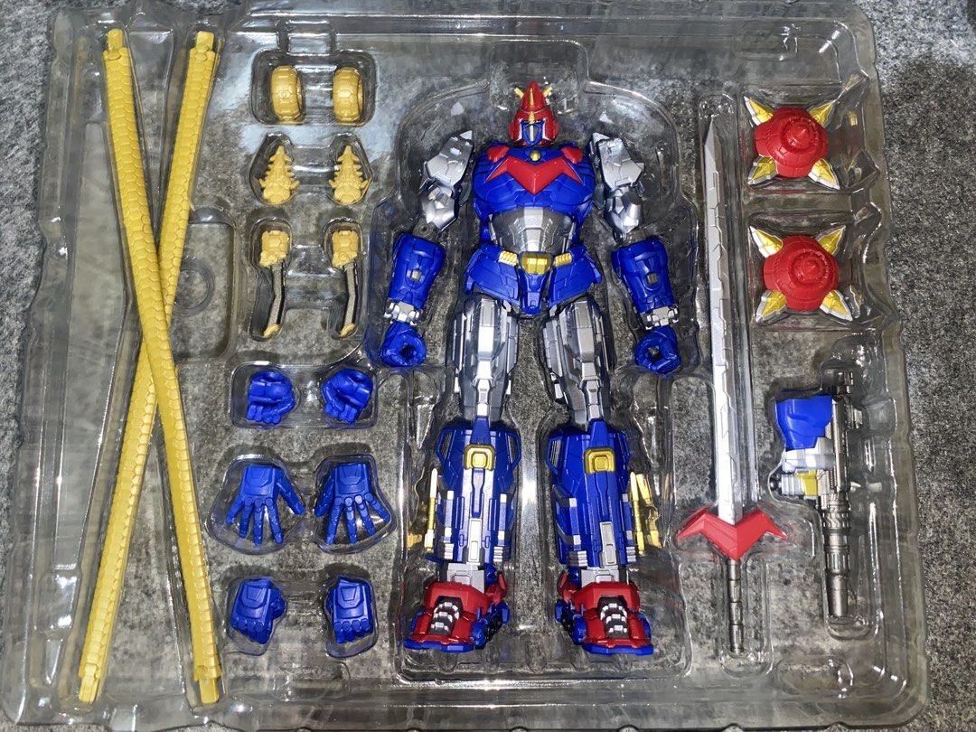 Bandai Robot Spirits Voltes V (Category: Gundam & Model Kits) located in Baguio. Submitted by casinoalcohol (Listing ID 1434124062, Image 2). Description: Bandai Robot Spirits Voltes V - back in box in good condition - complete - 3,500.