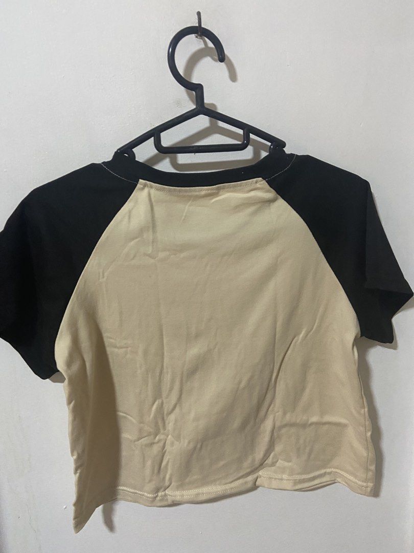 beige and black racing car crop top (Category: Shirts) located in Rosario. Submitted by vampkitsch (Listing ID 1434073173, Image 2). Description: rfs: decluttering | size: m (can fit s for slightly looser fit) from: orange app, no issues open for negotiation pm for more deets ♡.