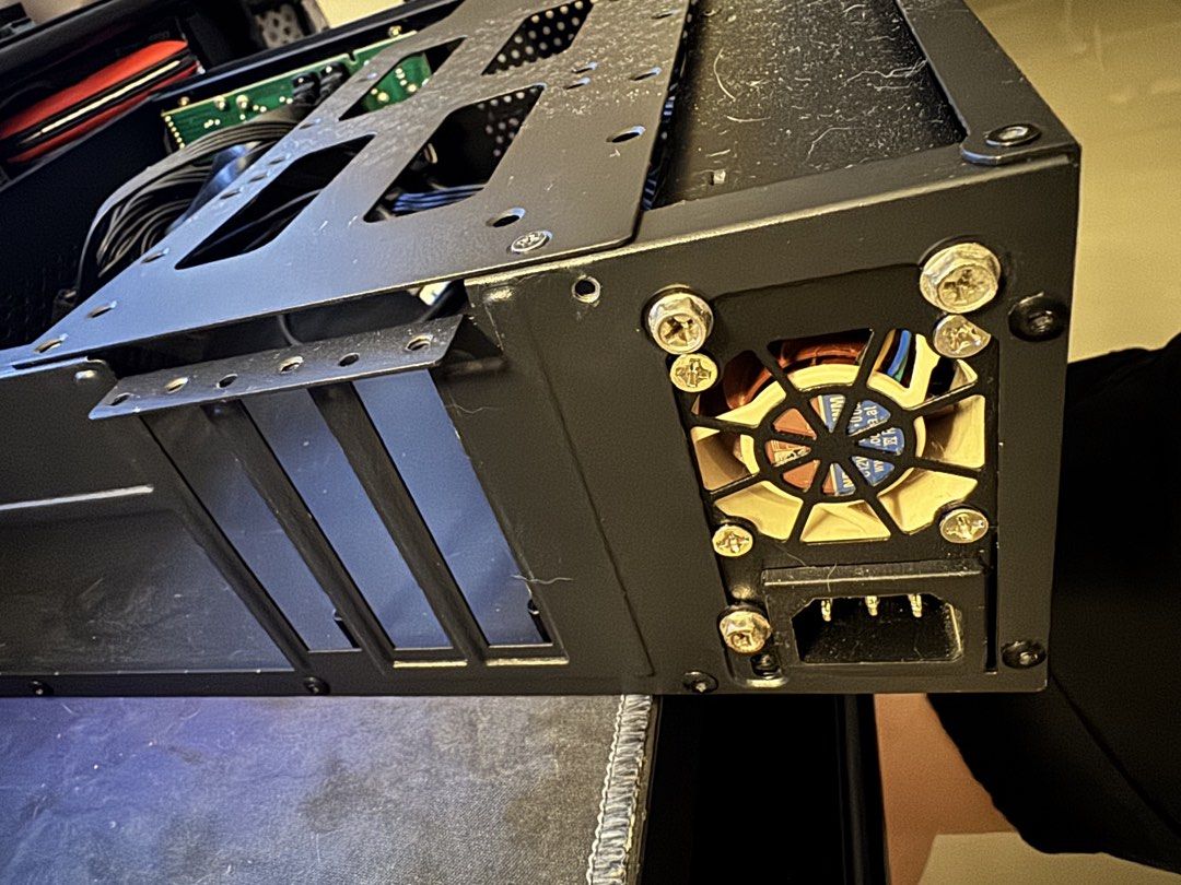 Black PC Case (Category: Computer Parts) located in Subang Jaya. Submitted by mrkerusi (Listing ID 1434138363, Image 3). Description: - Black PC case - Perforated front panel for improved airflow - Front-facing ports: audio, USB, power button - Includes PSU - Internal mounting brackets - Clean, minimalist design.