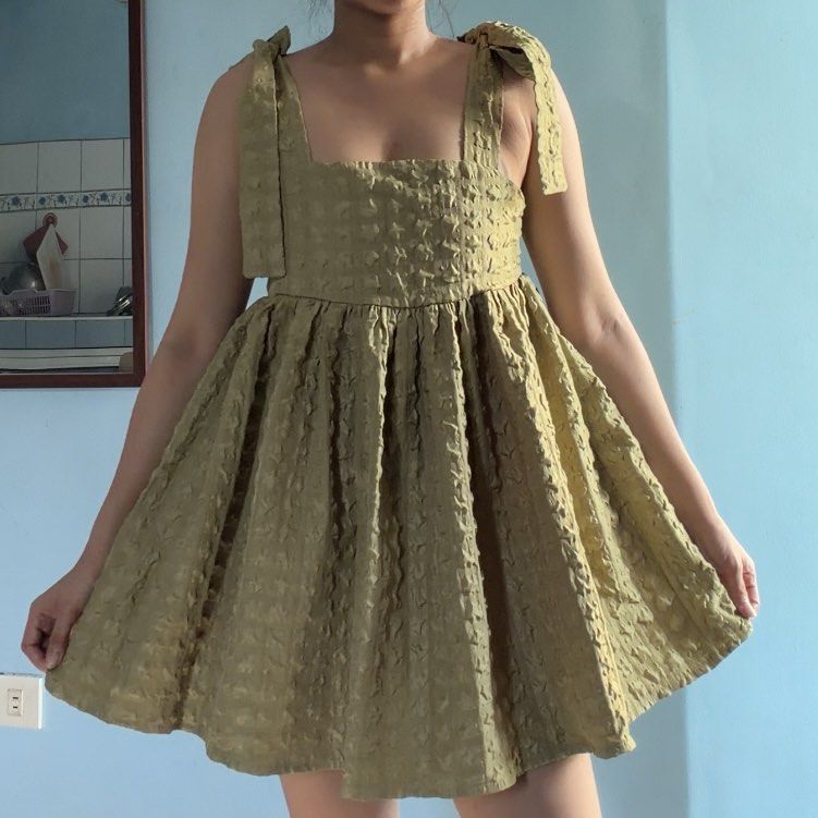 (20% off) Blue Papa dress (Category: Dresses) located in Manila. Submitted by shefindshope (Listing ID 1434070151, Image 1). Description: .