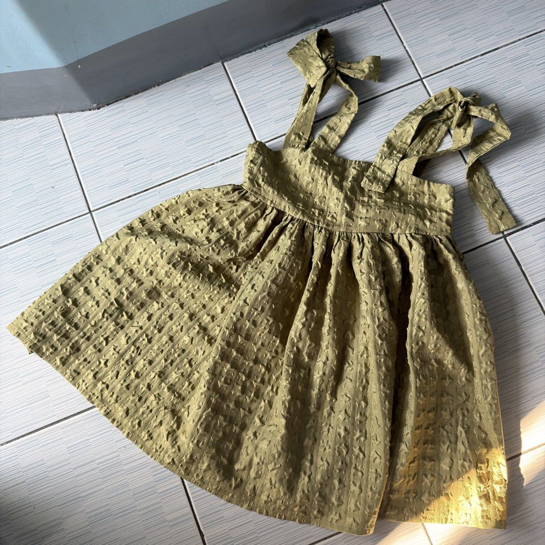 (20% off) Blue Papa dress (Category: Dresses) located in Manila. Submitted by shefindshope (Listing ID 1434070151, Image 3). Description: .