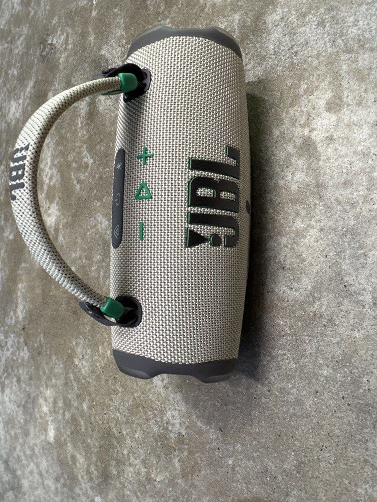 Bluetooth Speaker440209485899376643