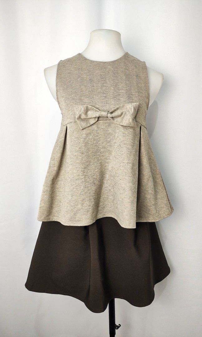 Brown Bow Tie Sleeveless Blouse Top (Category: Blouses) located in Caloocan City. Submitted by happystar.e0dc1b (Listing ID 1434094882, Image 2). Description: ⚠️PLEASE CLICK THE IMAGE TO SEE THE SIZE⚠️ FB PAGE: IPPEUNI AGASSI Location: Caloocan City ❌ No haggling ❌ No when worn ❌ No "more pics" ❌ No flaws, unless stated ❌ Request for specific measurements of neck, arm, shoulder etc will not be entertained.