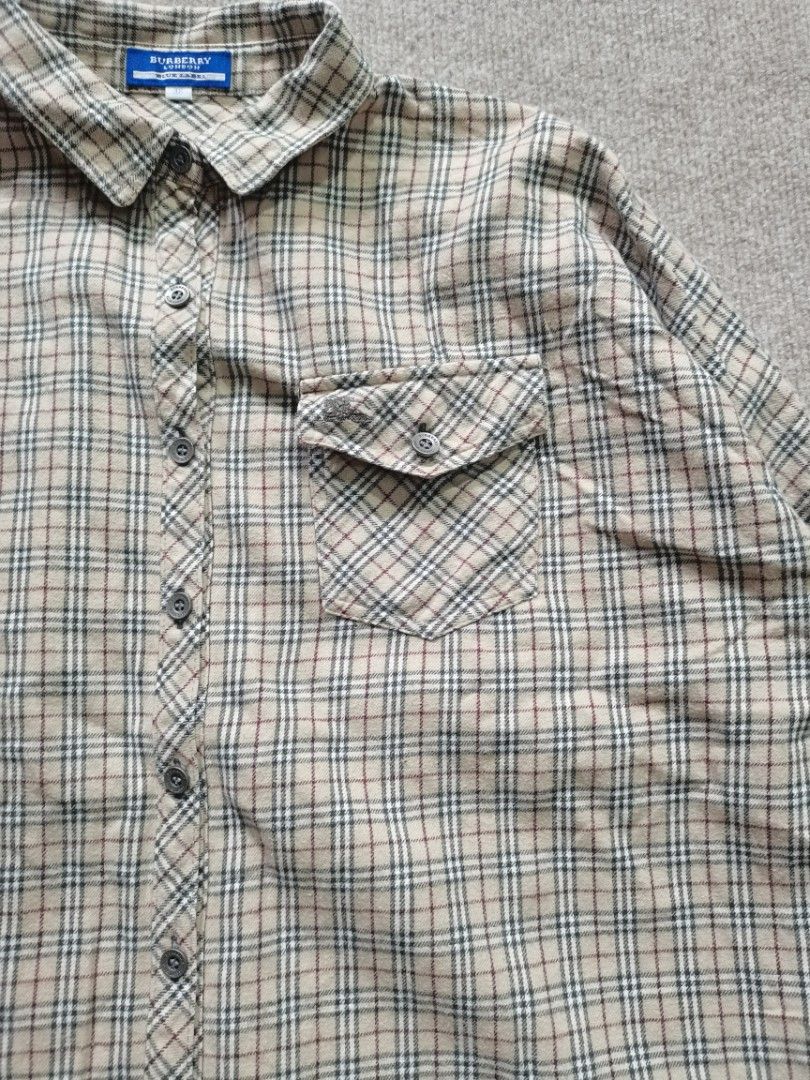 Burberry blue label 3/4 sleeve polo (Category: Longsleeves) located in Apalit. Submitted by _doer (Listing ID 1433990142, Image 3). Description: Size 38 No flaws 1k or best offer.