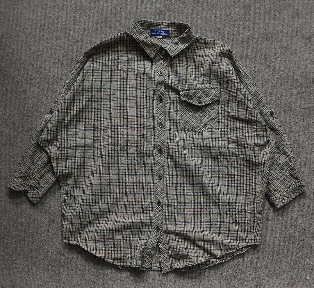 Burberry blue label 3/4 sleeve polo (Category: Longsleeves) located in Apalit. Submitted by _doer (Listing ID 1433990142, Image 1). Description: Size 38 No flaws 1k or best offer.