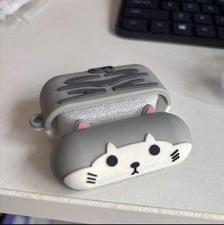 (Category: ) located in . Submitted by meowy2016 (Listing ID 1434043550, Image 1). Description: .