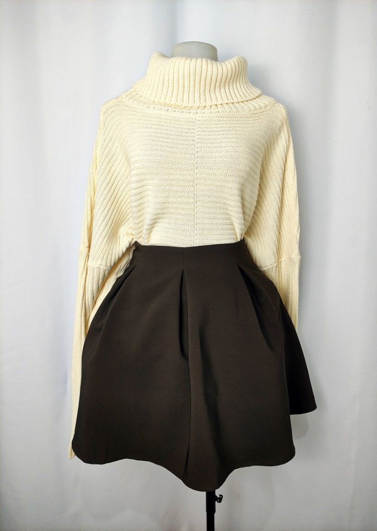 Cream Beige Sweater (Category: Coats, Jackets and Outerwear) located in Caloocan City. Submitted by happystar.e0dc1b (Listing ID 1434096359, Image 2). Description: ⚠️PLEASE CLICK THE IMAGE TO SEE THE SIZE⚠️ FB PAGE: IPPEUNI AGASSI Location: Caloocan City ❌ No haggling ❌ No when worn ❌ No "more pics" ❌ No flaws, unless stated ❌ Request for specific measurements of neck, arm, shoulder etc will not be entertained.