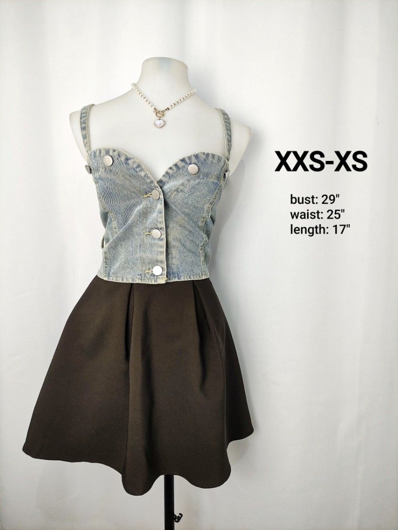 Denim Blouse Top (Category: Sleeveless) located in Caloocan City. Submitted by happystar.e0dc1b (Listing ID 1434093845, Image 1). Description: ⚠️PLEASE CLICK THE IMAGE TO SEE THE SIZE⚠️ FB PAGE: IPPEUNI AGASSI Location: Caloocan City ❌ No haggling ❌ No when worn ❌ No "more pics" ❌ No flaws, unless stated ❌ Request for specific measurements of neck, arm, shoulder etc will not be entertained.