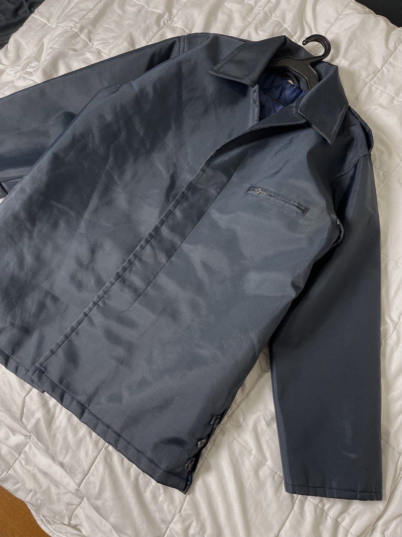 Diamond Lined Button Closure Work Jacket (Category: Coats, Jackets and Outerwear) located in Makati City. Submitted by angkoljograt (Listing ID 1434106775, Image 3). Description: 30x21 Fabric runs on lining.