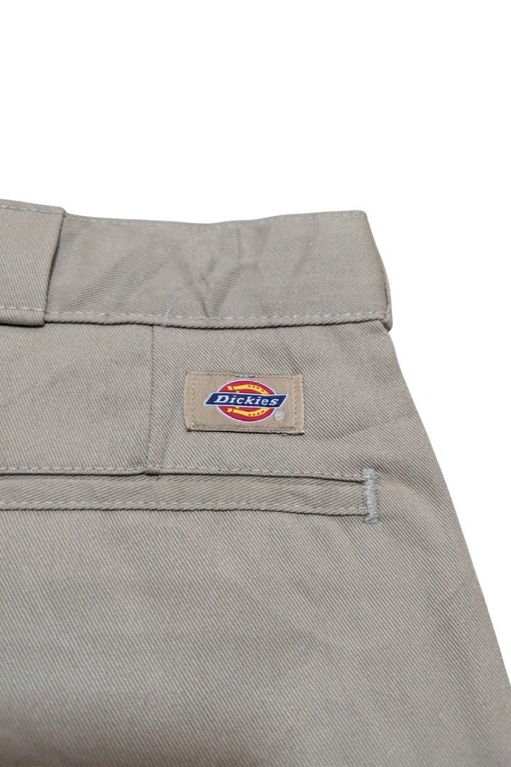 Dickies Khaki Pants (Category: Jeans) located in Caloocan City. Submitted by losfinds (Listing ID 1434070164, Image 3). Description: Dickies Khaki Pants Size: 36 x 32 750 + sf.