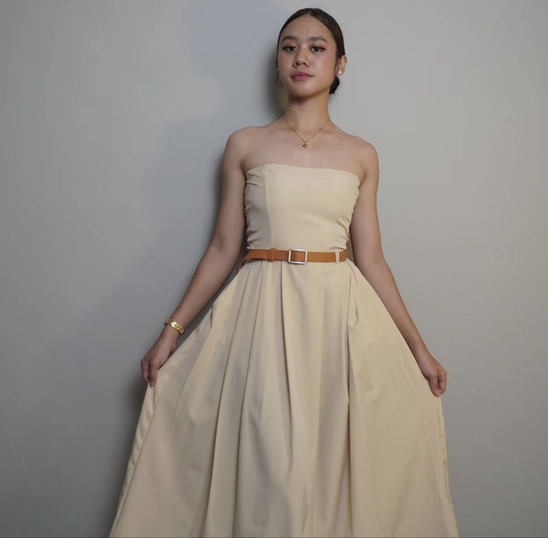 Dress (can use for formal events) (Category: Dresses) located in Taguig. Submitted by katrinamdls (Listing ID 1434057503, Image 2). Description: Never used. Available in ivory regular size. Rfs: wrong size. .