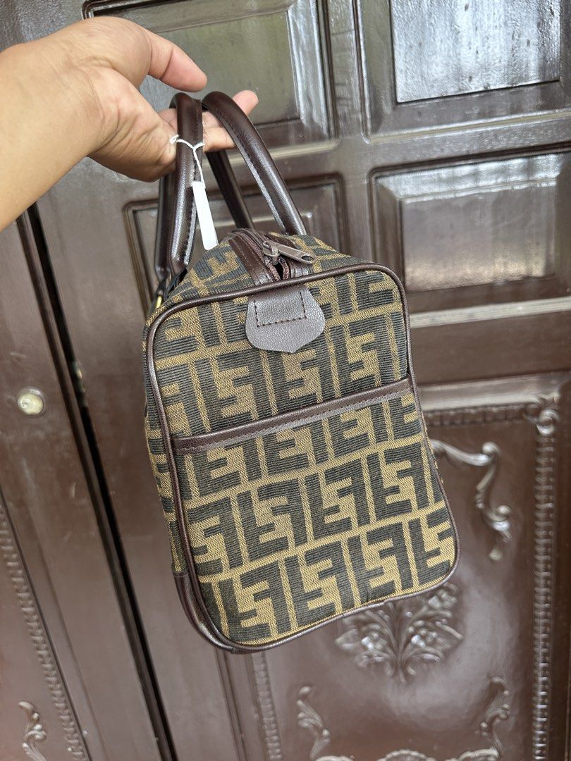 FF Brown Monogram Handbag (Category: Luxury Bags & Wallets) located in Bustos. Submitted by theprelovedshopbulacan (Listing ID 1433982787, Image 3). Description: As is maganda condition nothing to explain Ykk zip Kayo na humusga.