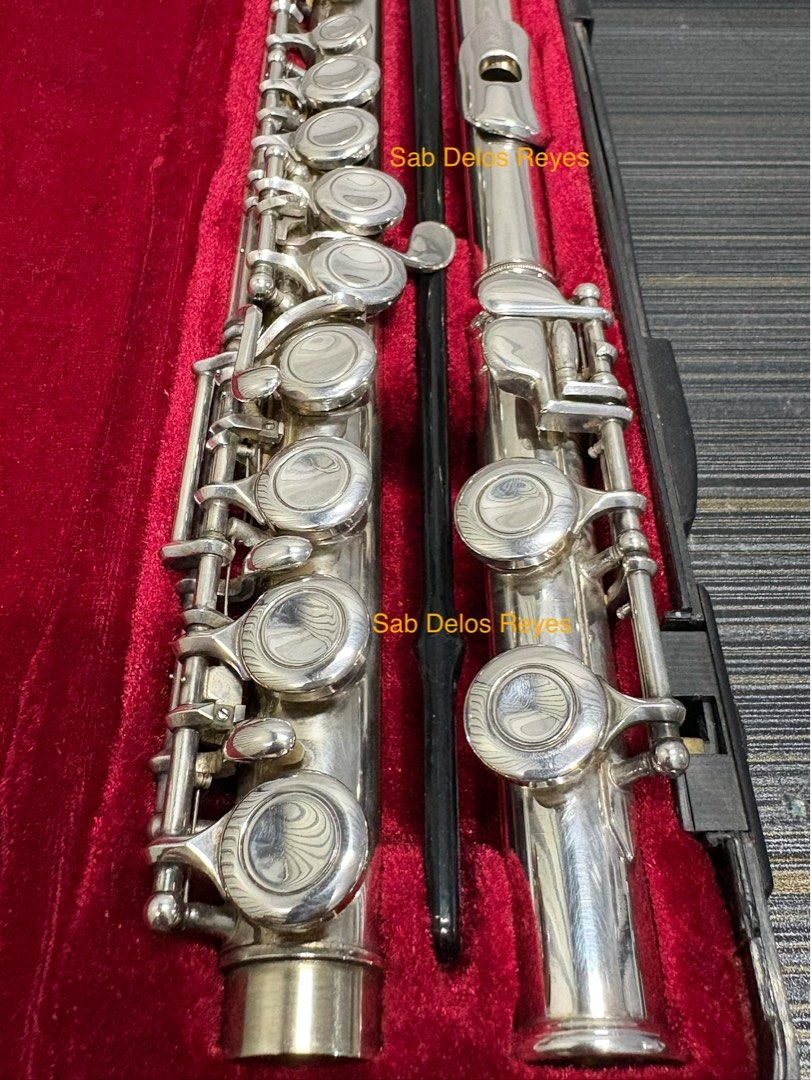 Flute Heinrich Silver Plated (Category: Musical Instruments) located in Manila. Submitted by musicman12 (Listing ID 1434174980, Image 3). Description: FLUTE : BRAND : HEINRICH FREE : SILVER CLEANING CLOTH ( Brand New ) SILVER PLATED SPLIT “E” MECHANISM CLEANING ROD CONDITION : SLIGHTLY USED READY TO PLAY🎼🎵🎶🎶.
