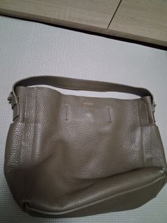 （分類：）位於 。 由 nahcgnow 提交（商品編號 1434103881，圖片 1）。簡介： 。