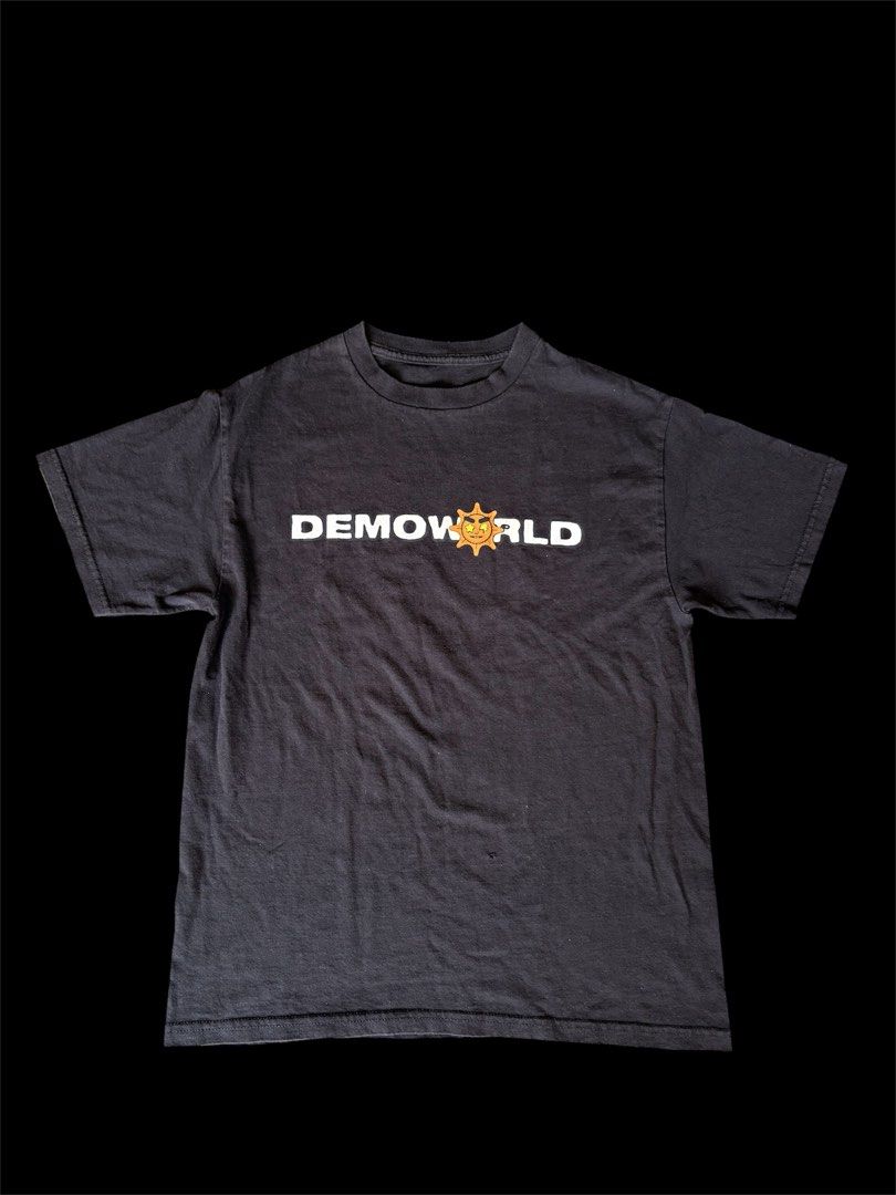 Glo Gang (Category: Tshirts & Polo Shirts ) located in Manila. Submitted by ykwtfgon (Listing ID 1434070224, Image 1). Description: Glo Gang demoworld tee used 800 php meetups around metro manila if shipping any courier will do.