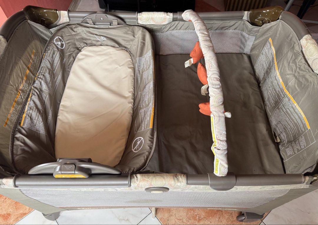 Graco Pack n Play Crib (Category: Cots & Cribs) located in Rizal. Submitted by preloovved (Listing ID 1434106868, Image 3). Description: Complete Meet-up only in GB1 San Mateo, Rizal Shipping fee c/o buyer. Tres Marias or J&T express Payment to be sent to me via BPI/BDO/GCASH only. 😁 KIDS.