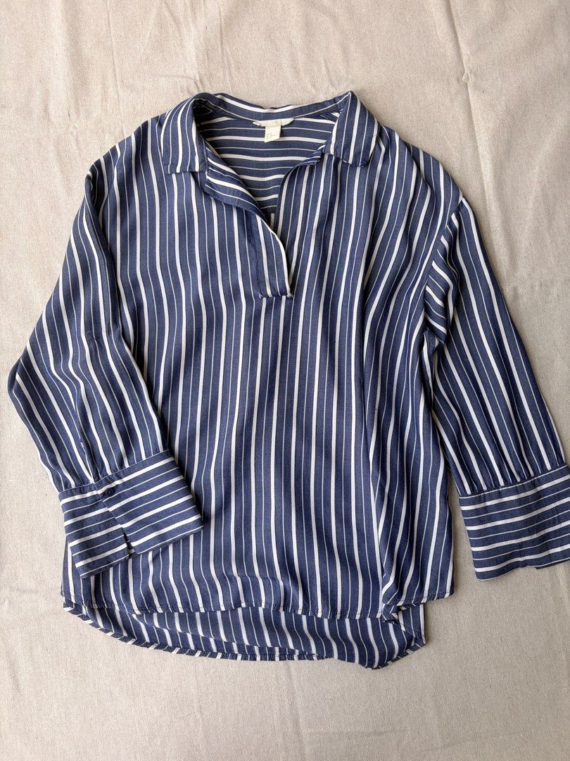 H&M striped long-sleeves (Category: Longsleeves) located in Valenzuela. Submitted by andreaaah (Listing ID 1434093893, Image 2). Description: With a minor thread break on the collar area (barely noticeable) L30 B48.