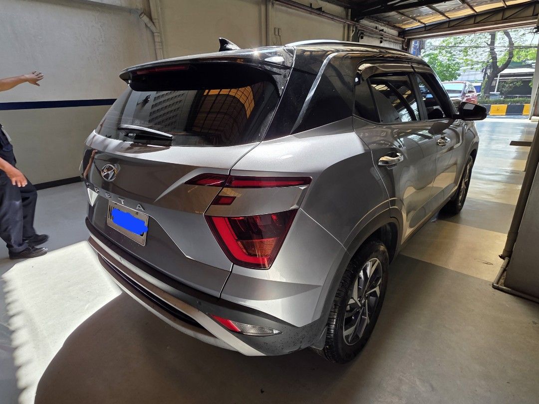 Hyundai Creta GLS IVT Auto (Category: Used Cars) located in Pasig City. Submitted by reyandrew (Listing ID 1434003794, Image 2). Description: 2024 HYUNDAI CRETA 1.5 GLS A/T Automatic Transmission Silver First Owner Fully Paid No Issues end plate: 5 (wednesday coding) odometer: 7,000 KM good as new asking price: 900,000 php.