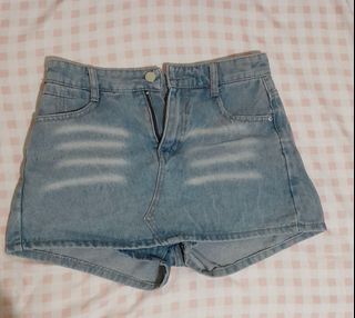 (Category: ) located in . Submitted by lovedbydar (Listing ID 1434084019, Image 1). Description: .