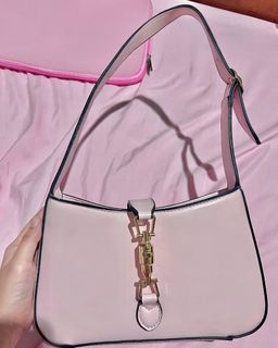 (Category: ) located in . Submitted by sell.dclutter (Listing ID 1434090743, Image 1). Description: .