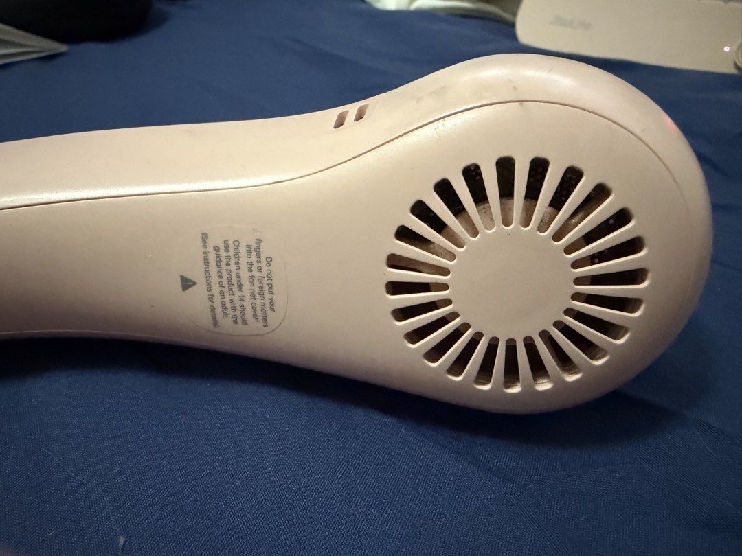 Jisulife Neck Fan (Category: Everything Else Others) located in Paranaque City. Submitted by simply_jessy (Listing ID 1433977728, Image 3). Description: JISULIFE Neck Fan Life3 Portable Rechargeable Bladeless 3 Speeds Strong Wind Electric Mini Fan Suitable For Outdoor Office Student 4000 mAh.