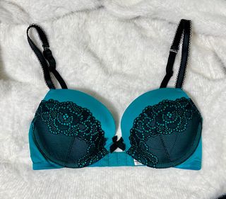 (Category: ) located in . Submitted by dancinglights (Listing ID 1434121817, Image 1). Description: .