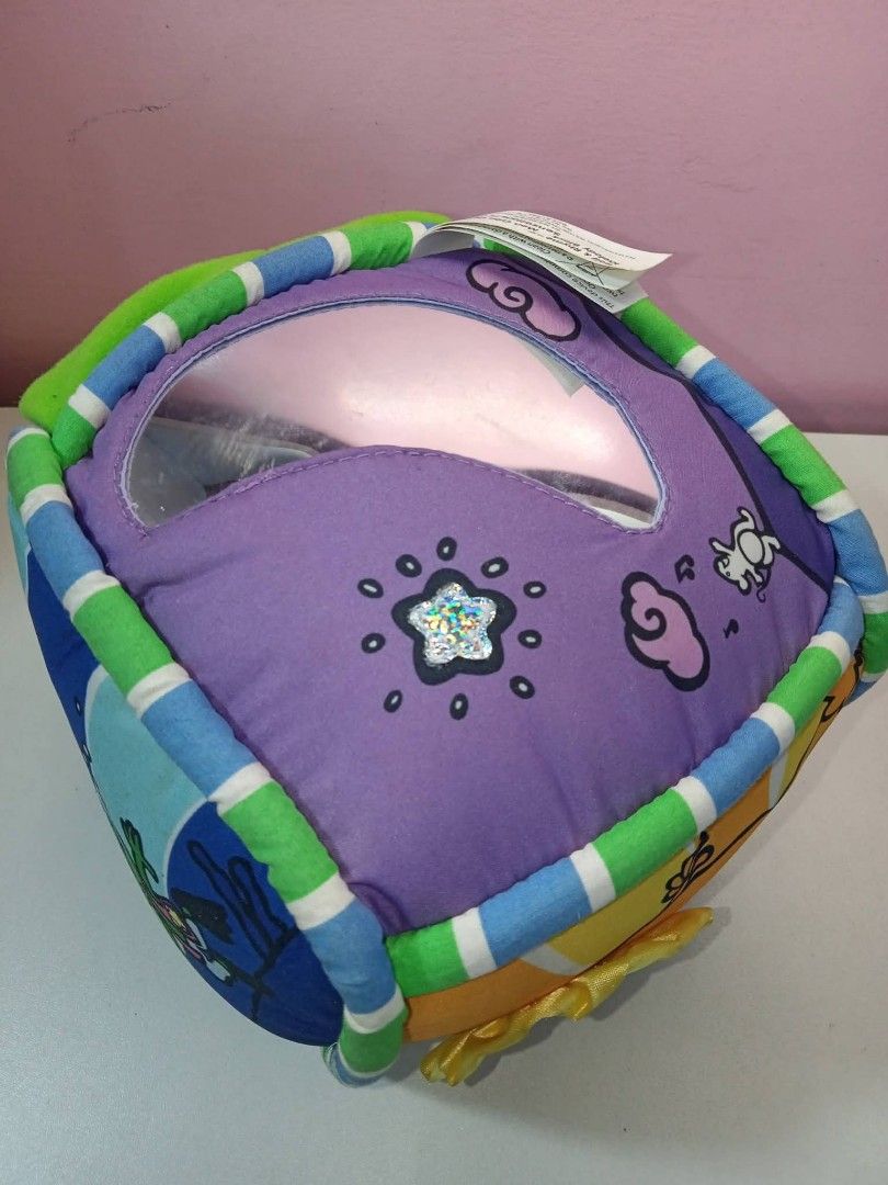 LeapFrog Roll& Rhyme Melody Block (Category: Infant Playtime) located in Pasig City. Submitted by qhuel_4021 (Listing ID 1434146905, Image 2). Description: LeapFrog Roll & Rhyme Melody Block preloved from U.K. batt.op, working DETAILS ✅6 colourful musical sides ✅Each side plays a different style of music ✅Brightly coloured to engage baby ✅Features different fabrics and textures ✅Suitable from birth INTRODUCES *Rhymes *Colors *Animals Payment firs