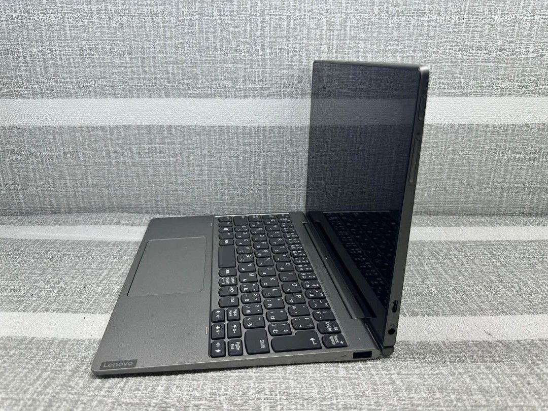 •lenovo 2 in 1 laptop slim type (Category: Laptops & Notebooks) located in Manila. Submitted by lonelyme_1986 (Listing ID 1434129685, Image 1). Description: •lenovo 2 in 1 laptop slim type Retail price: 6,700 Wholesale price: pm po •FREEBIES: CHARGER. POUCH BAG AND MOUSE •lenovo D330 (150pcs available) •INTEL Celeron 8th gen 1.10GHZ •RAM: 4GB •STORAGE: 120GB •1366*768 screen resolution •USB 2.0 (1) USB 3.0 (1) / TYPE C •WITH BUILT IN CAMERA •WIFI