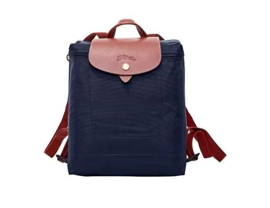 Longchamp Le Pliage Backpack (Category: Backpacks) located in Caloocan City. Submitted by ericavi_g (Listing ID 1433986430, Image 2). Description: paubos sale super mura neto mga sis Php 4,800.