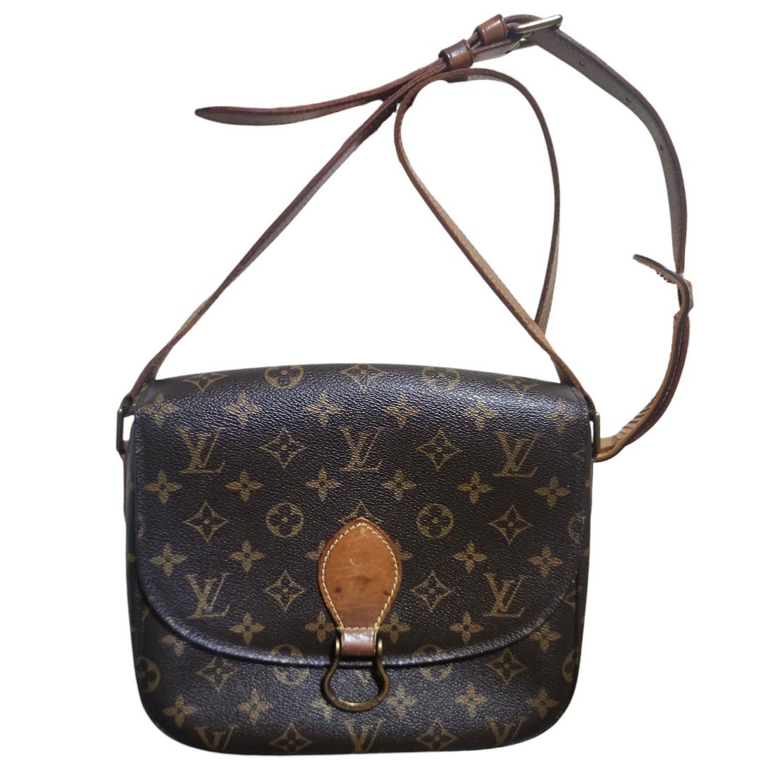 Louis Vuitton Monogram Saint Cloud Messenger Bag (Category: Luxury Bags & Wallets) located in Cavite. Submitted by appliquetrends (Listing ID 1434064488, Image 1). Description: AUTHENTIC LV MONOGRAM ST. CLOUD MESSENGER BAG ° Made in France ° EYISS ❤️ Php 18,000 only! ❤️ You are viewing an authentic PREOWNED item, thus expect signs of usage. Item is priced based on its physical condition. Kindly manage your expectations ° preloved, genuine leather
