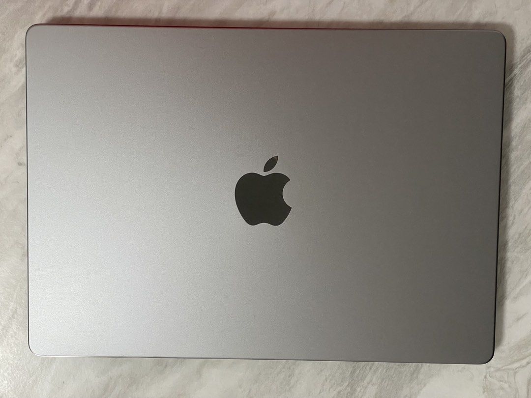 MacBook Pro 14” M3439681224446453760